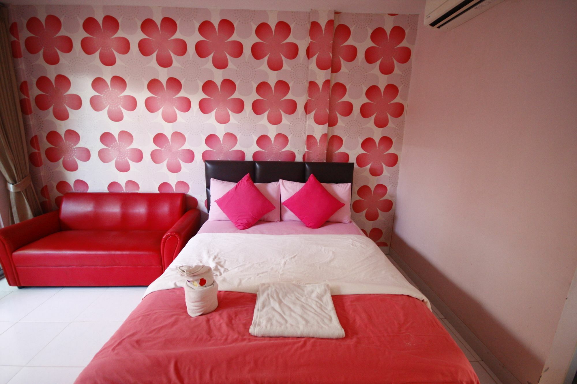 Tawaen Beach Resort Koh Larn Eksteriør billede