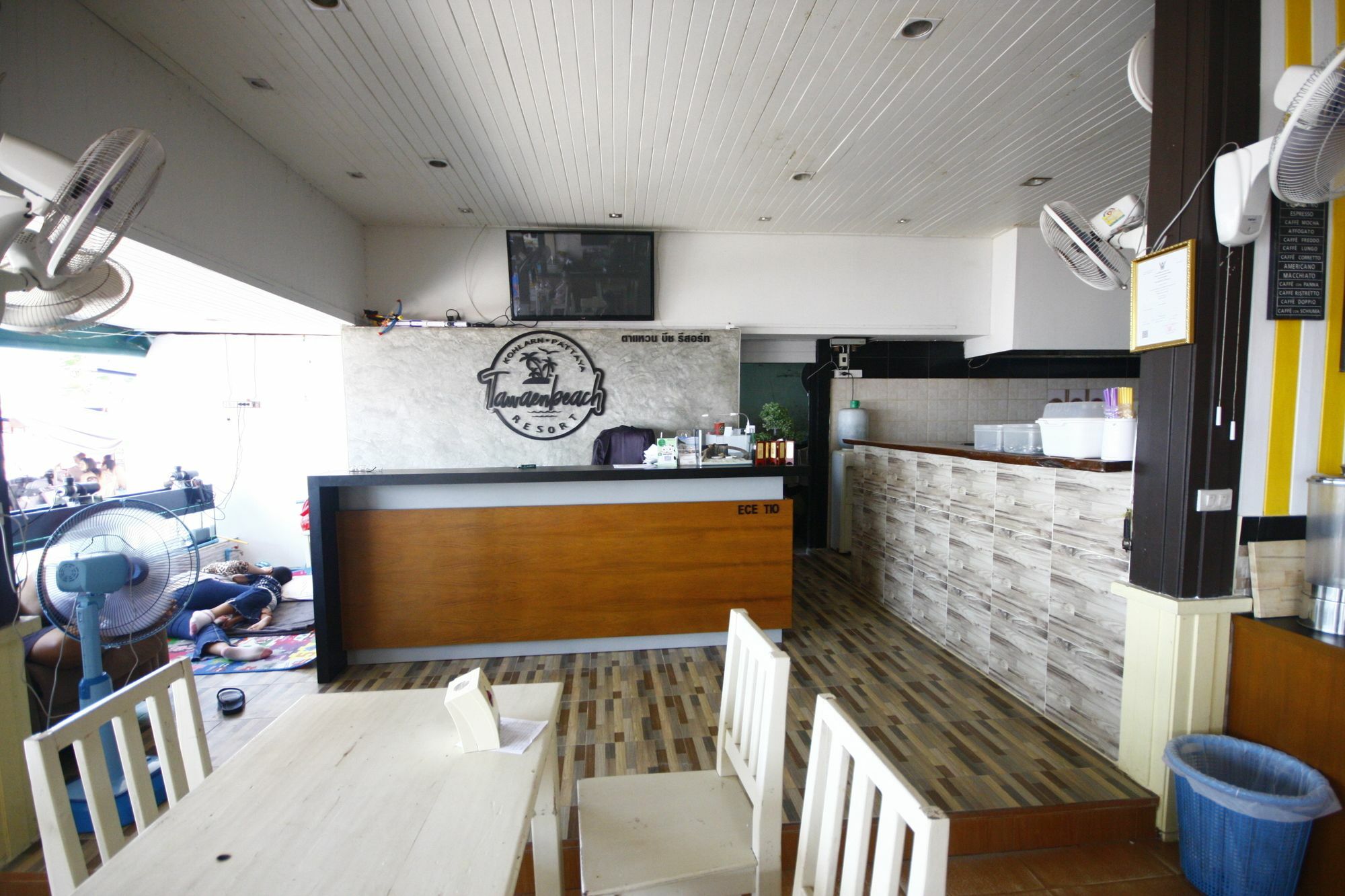 Tawaen Beach Resort Koh Larn Eksteriør billede